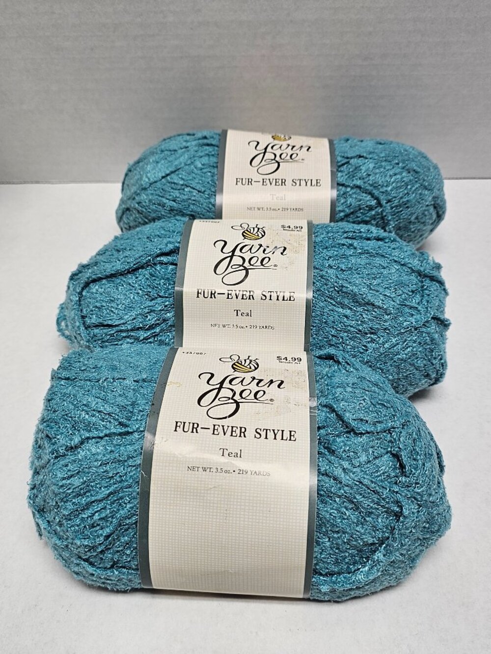 New Lot Bundle 3 Skein Yarn Bee Fur Ever Style Teal 3.5oz Each 1337807